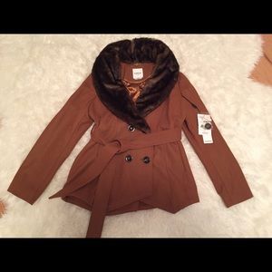 NWT women’s Bebe peacoat